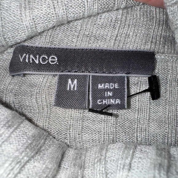 Vince Ribbed Turtleneck Long Sleeve Top – Heather Gray. Size Medium - Picture 10 of 14